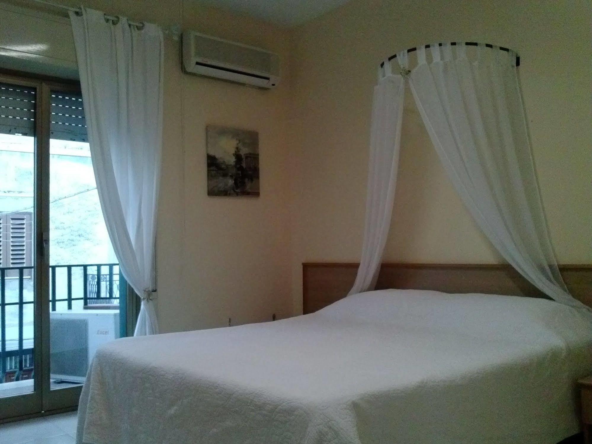 Hotel Sicania Montedoro エクステリア 写真